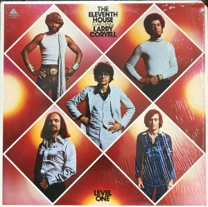 THE ELEVENTH HOUSE FEATURING LARRY CORYELL - Level One (&quot;1975 ARISTA AL 4052&quot;)